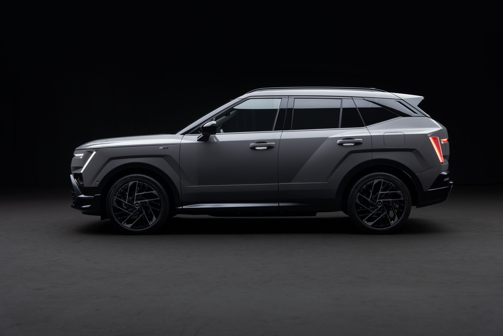 SMALL_Hyundai_Tucson_N-Line_Ext_03